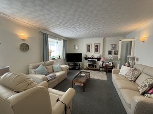SITTING ROOM- click for photo gallery